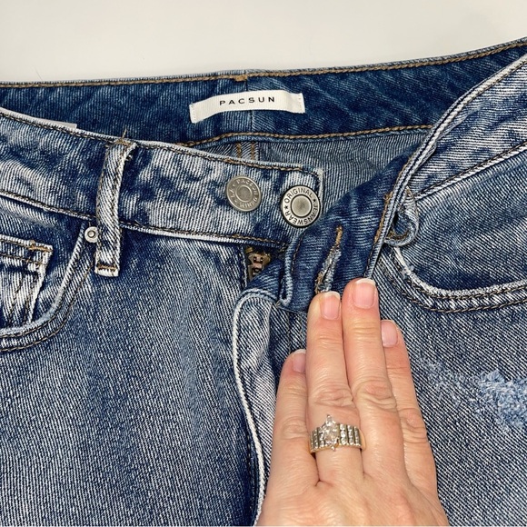 PacSun Medium Mom Jeans Ripped Knee Sz 24 - Picture 8 of 17